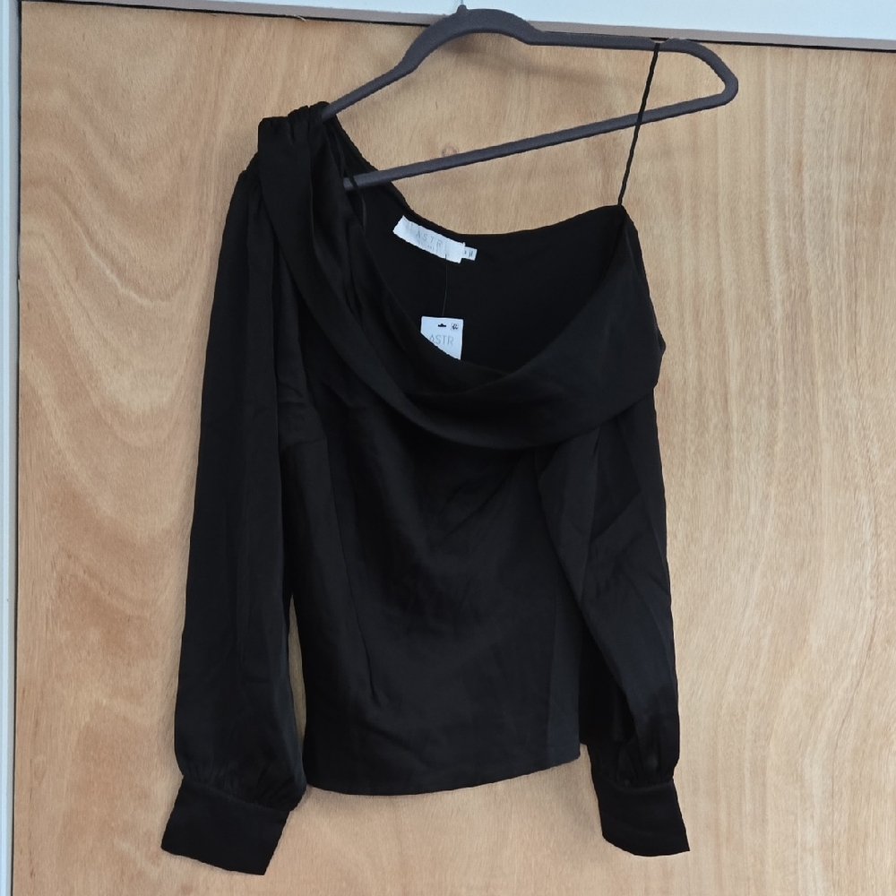 Astr Black Off Shoulder Blouse